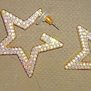 Shiny diamond star earrings